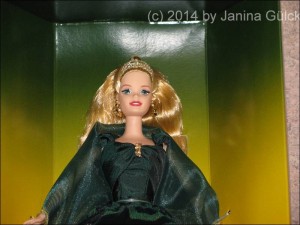 Emerald Enchantment Barbie (Close up)