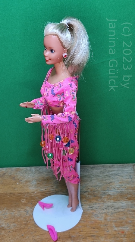 Corazon Barbie by Congost, the Spanish version of Loving you Barbie from the 1980s