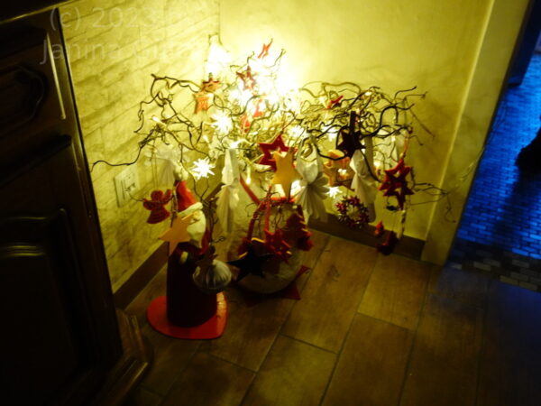 This is a picture showing some christmas decoration from my mom but for me this also reflects Christmas wishes