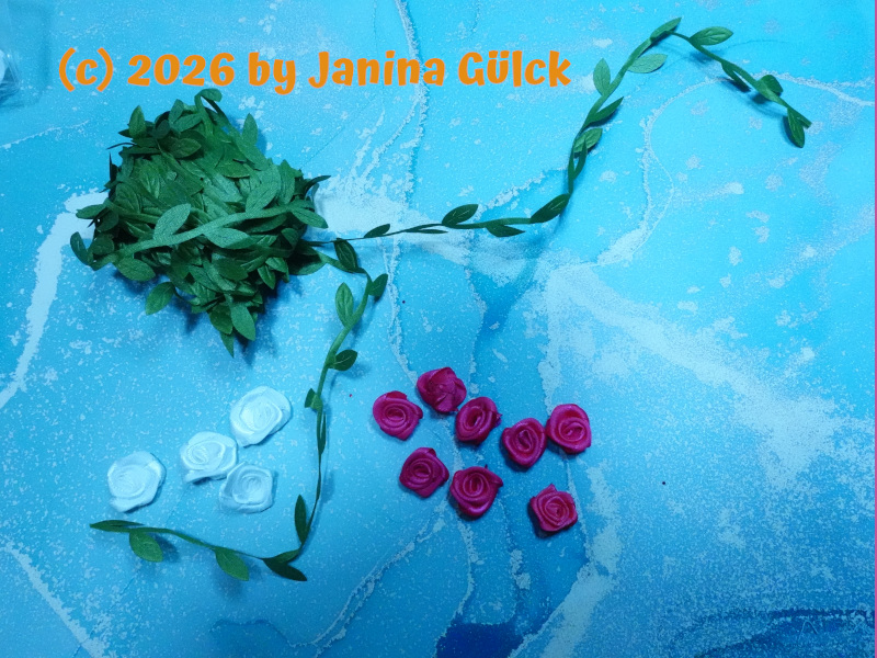 My initial Temu purchase - 1:6 scale 3 Green leaves border, tiny pink and white roses in 1:6 scale